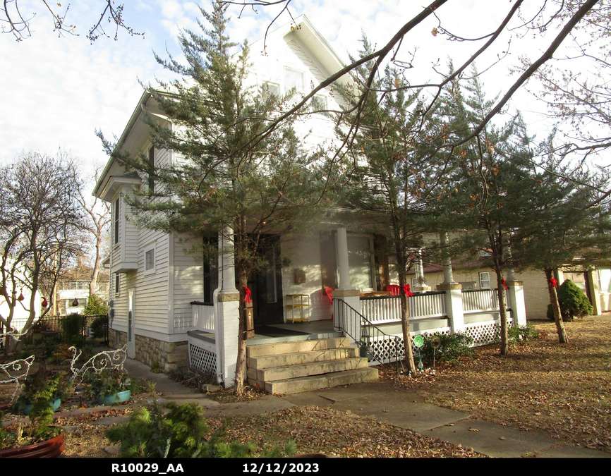 exterior photo of primary building or land of the property