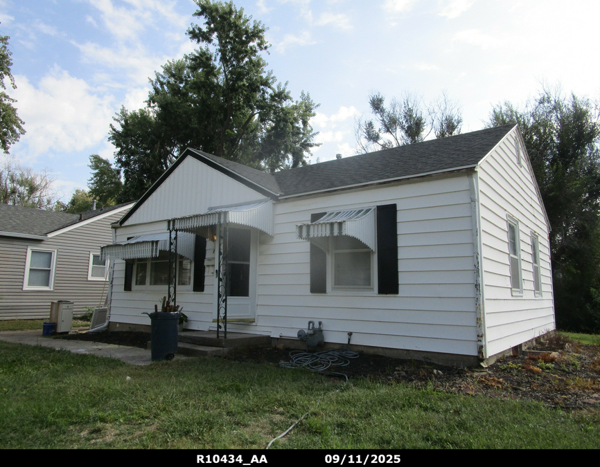 exterior photo of primary building or land of the property