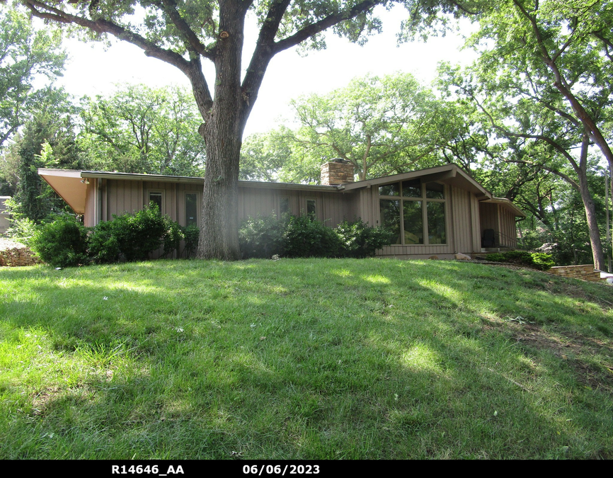 exterior photo of primary building or land of the property