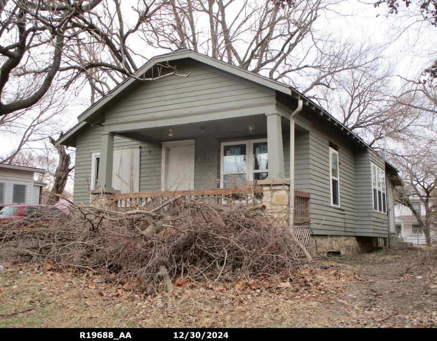 exterior photo of primary building or land of the property