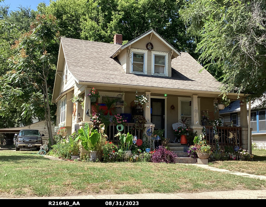 exterior photo of primary building or land of the property