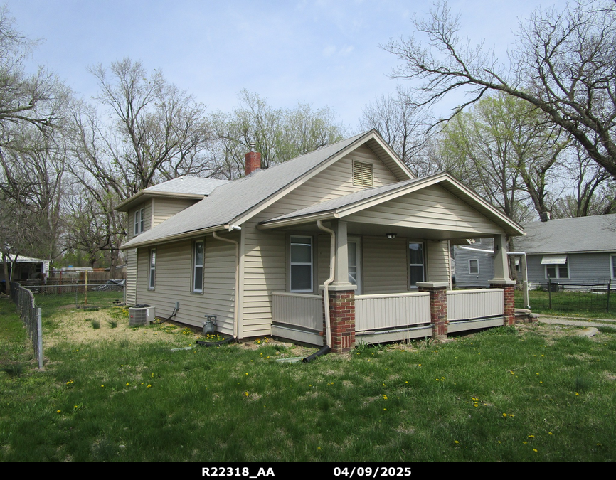 exterior photo of primary building or land of the property