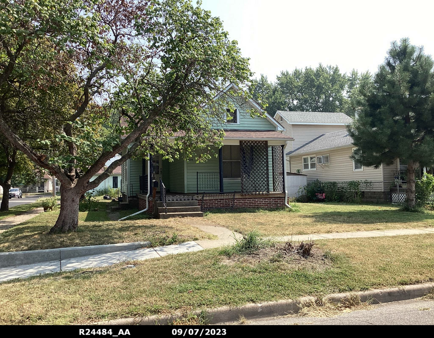 exterior photo of primary building or land of the property