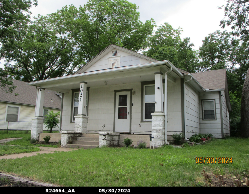 exterior photo of primary building or land of the property