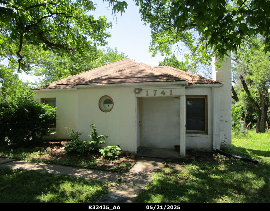 exterior photo of primary building or land of the property