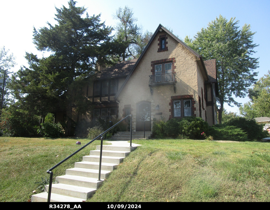 exterior photo of primary building or land of the property