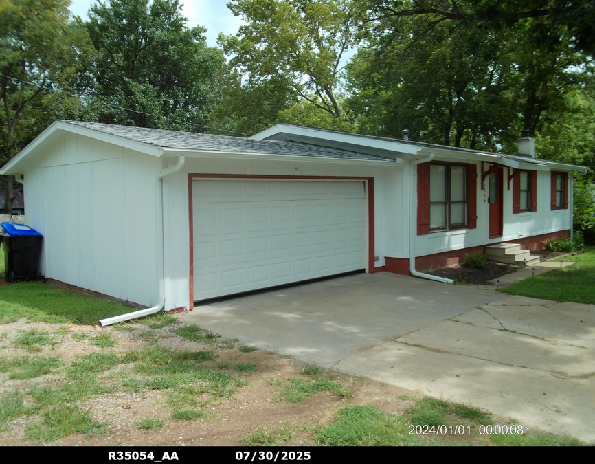 exterior photo of primary building or land of the property