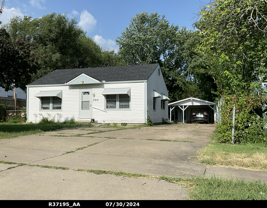 exterior photo of primary building or land of the property