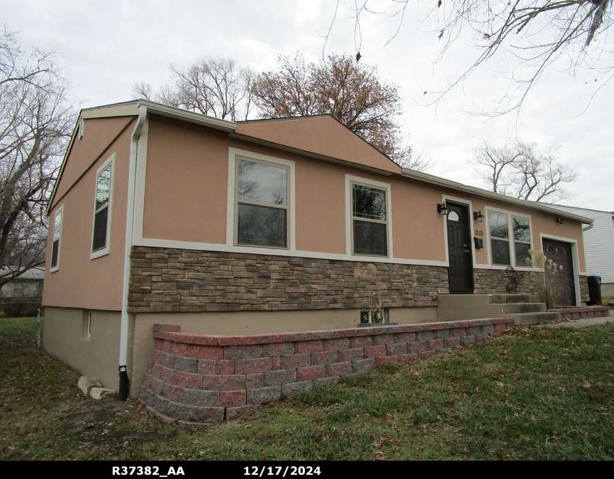 exterior photo of primary building or land of the property