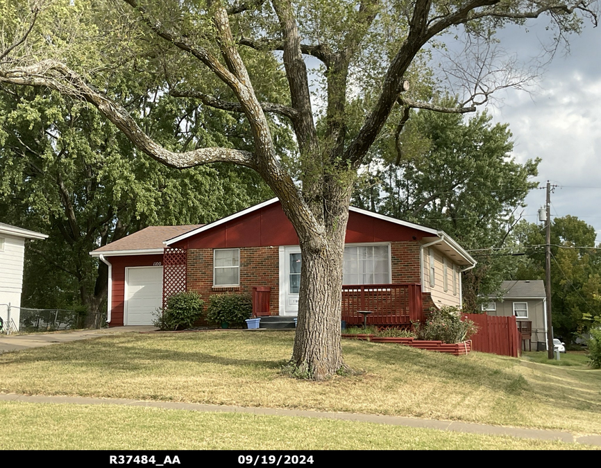 exterior photo of primary building or land of the property