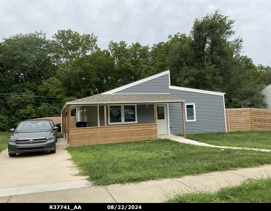 exterior photo of primary building or land of the property