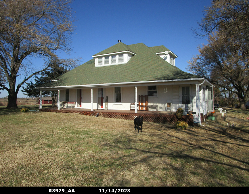 exterior photo of primary building or land of the property