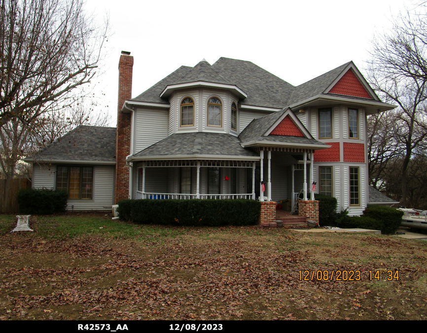 exterior photo of primary building or land of the property