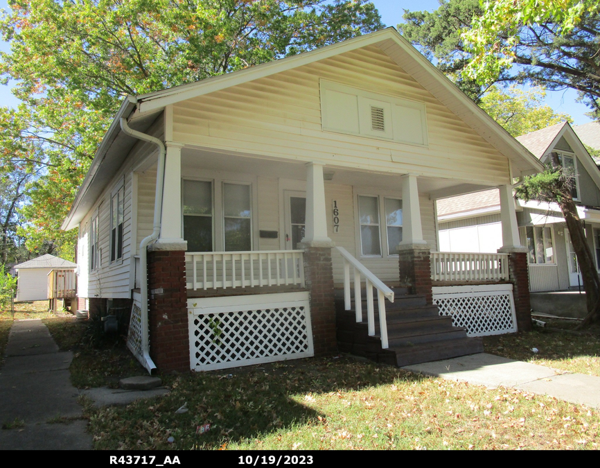 exterior photo of primary building or land of the property