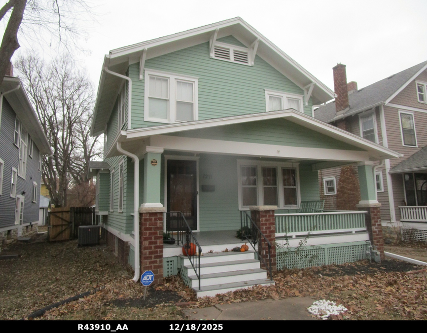 exterior photo of primary building or land of the property