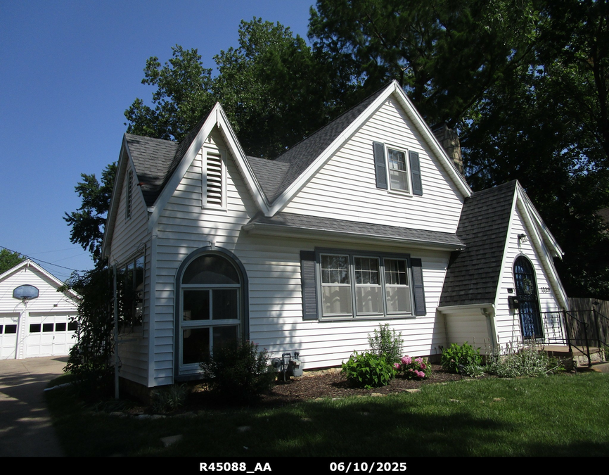 exterior photo of primary building or land of the property