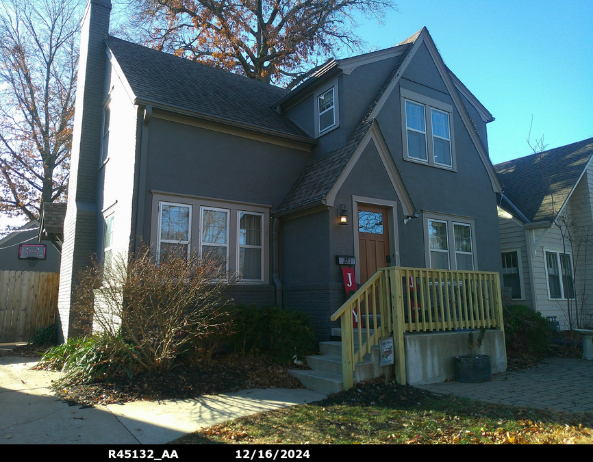 exterior photo of primary building or land of the property