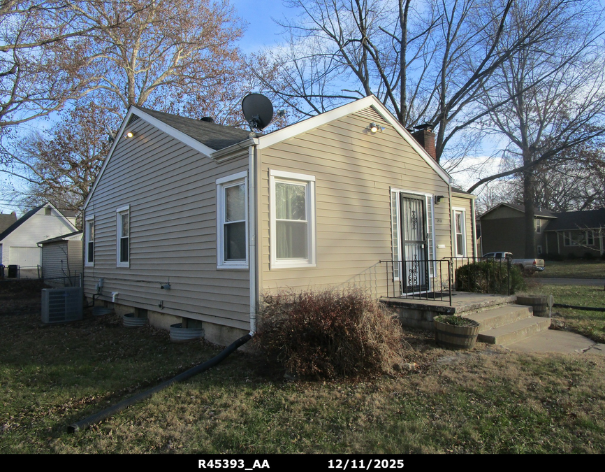 exterior photo of primary building or land of the property