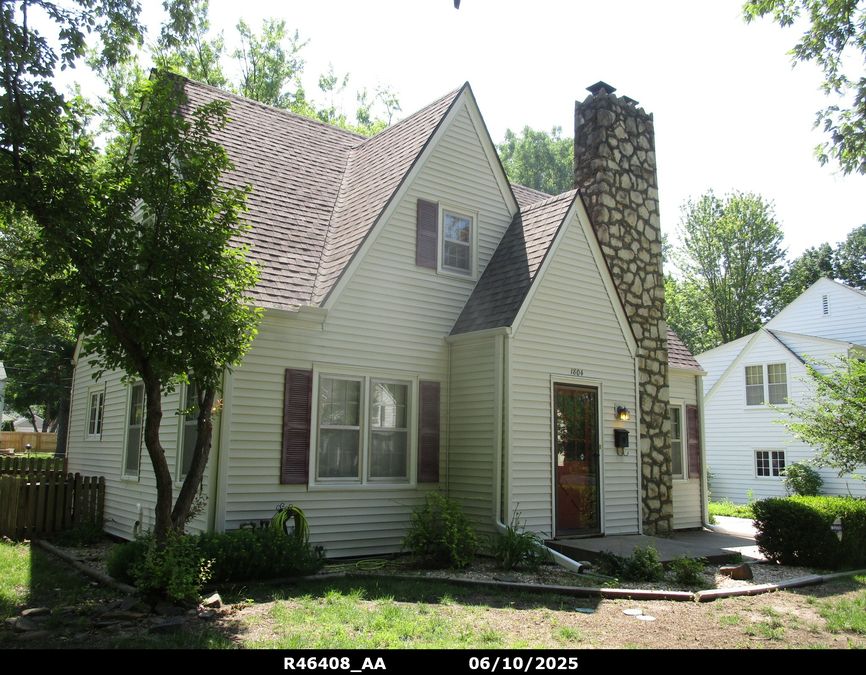 exterior photo of primary building or land of the property