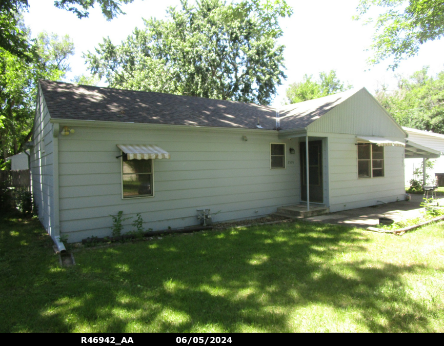 exterior photo of primary building or land of the property