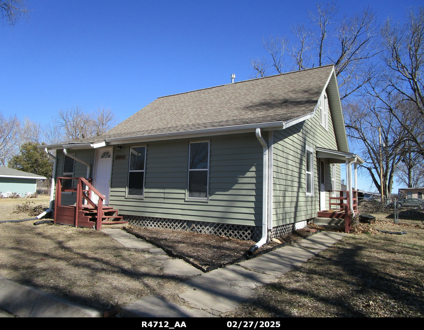exterior photo of primary building or land of the property