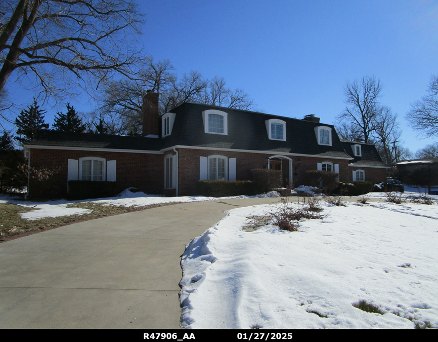 exterior photo of primary building or land of the property