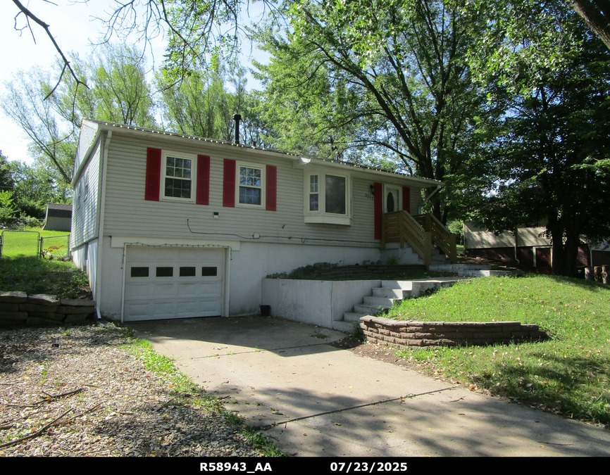 exterior photo of primary building or land of the property