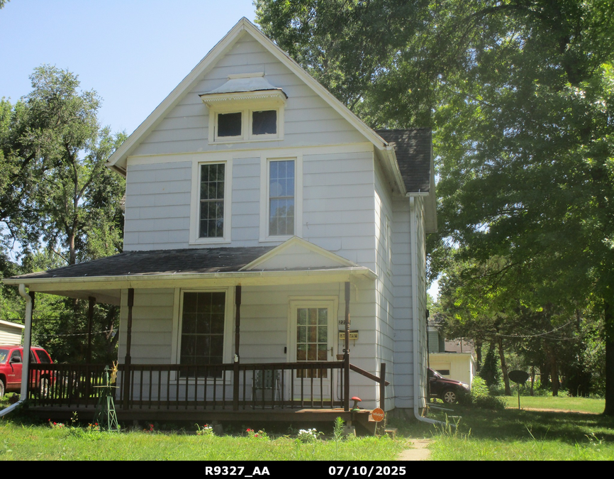 exterior photo of primary building or land of the property