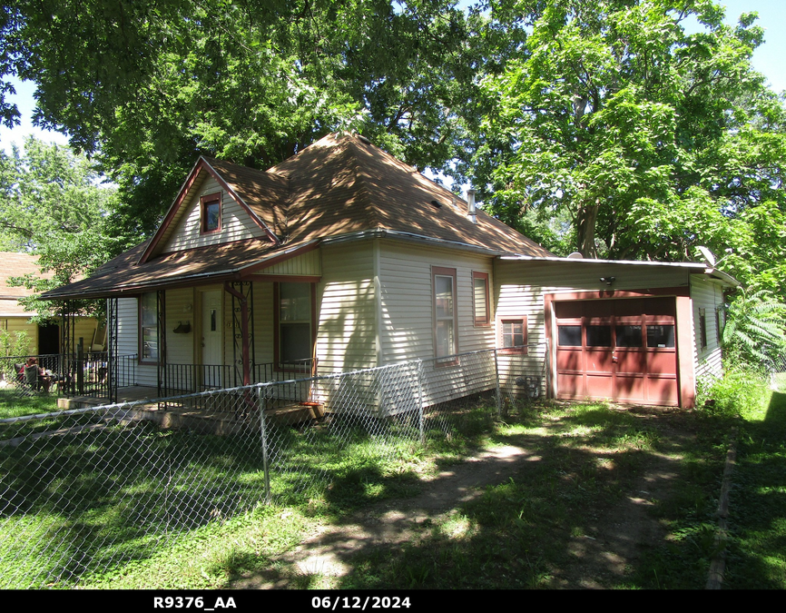 exterior photo of primary building or land of the property